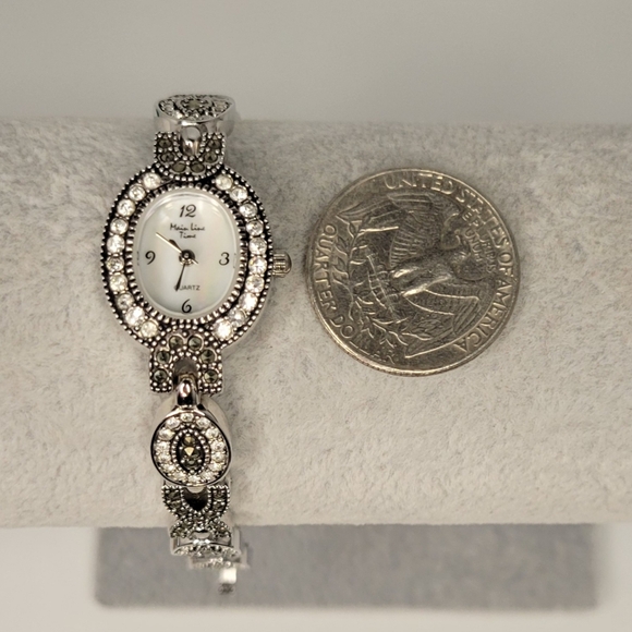 ▪︎Main Line Time Women's Watch - Picture 2 of 10